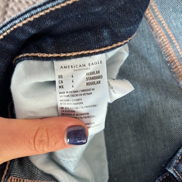 American Eagle Stretchy Jegging Crop. - Picture 3 of 5